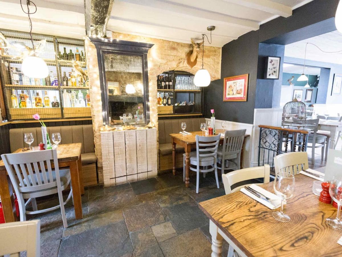 The Plough Bicester Exteriör bild