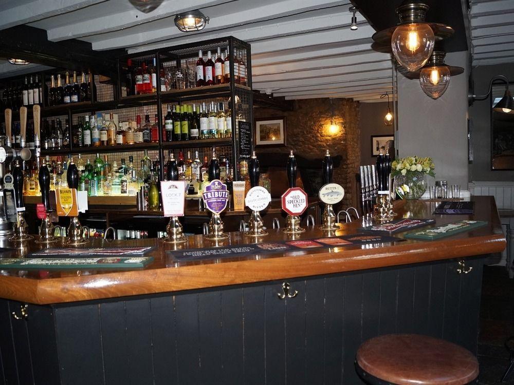 The Plough Bicester Exteriör bild